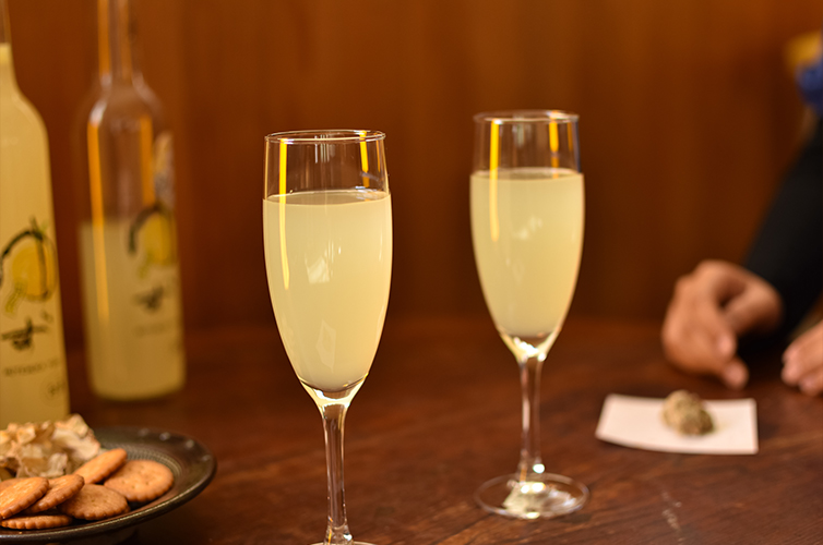 無手無冠(むてむか)